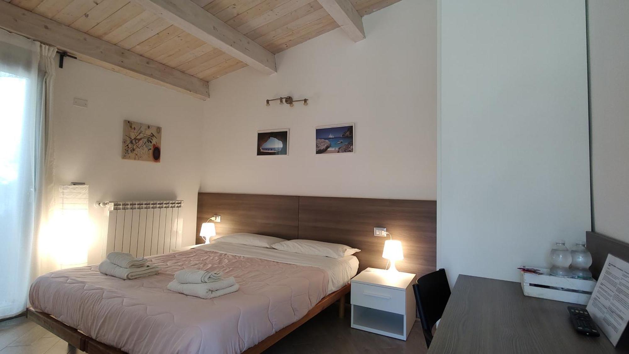 Memento Bed and Breakfast Ossi Exteriör bild