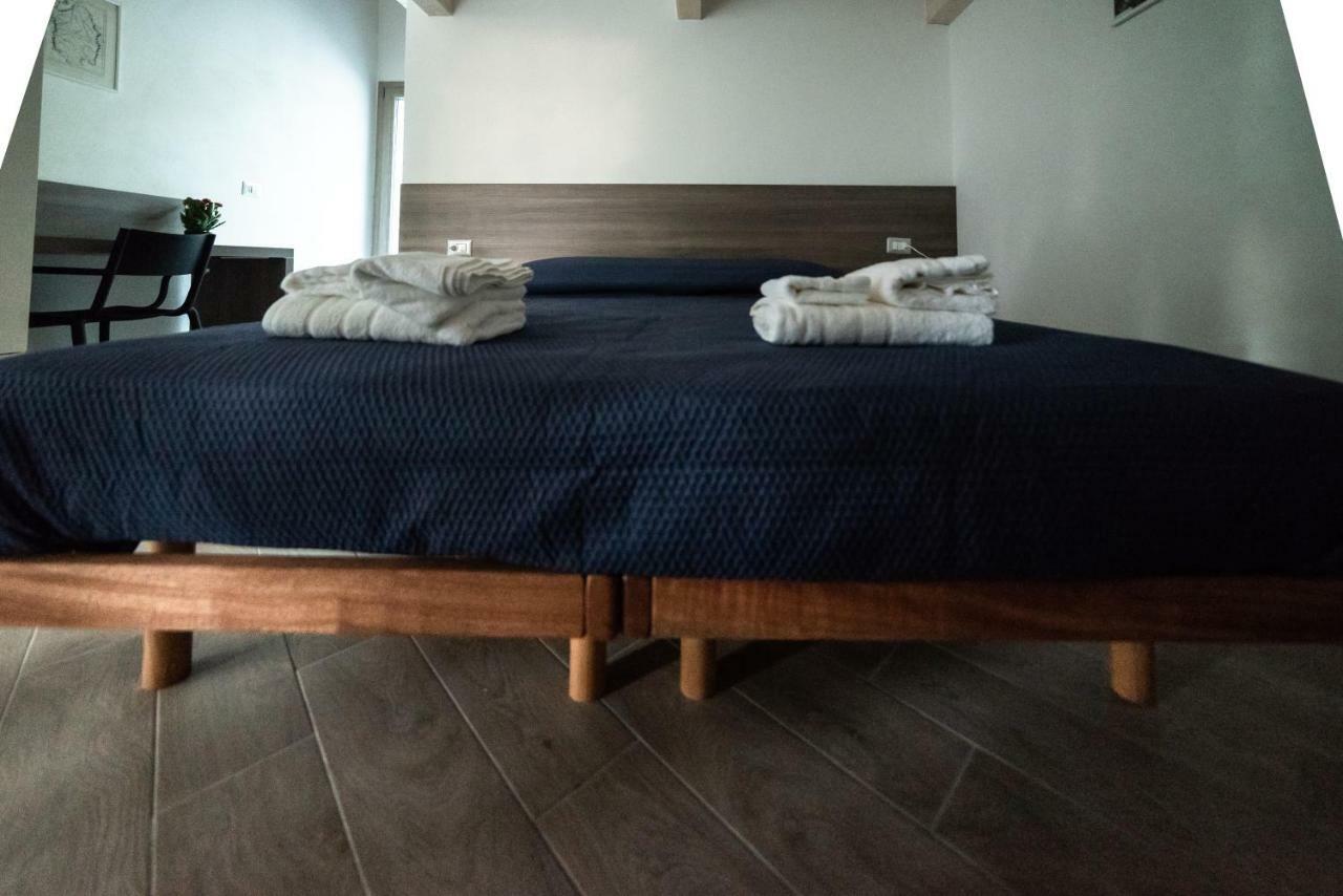 Memento Bed and Breakfast Ossi Exteriör bild